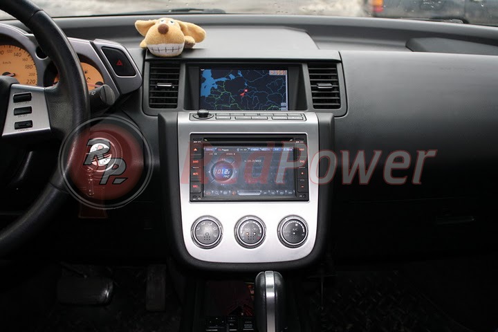 Установленная автомагнитола RedPower в автомобиле Nissan Murano