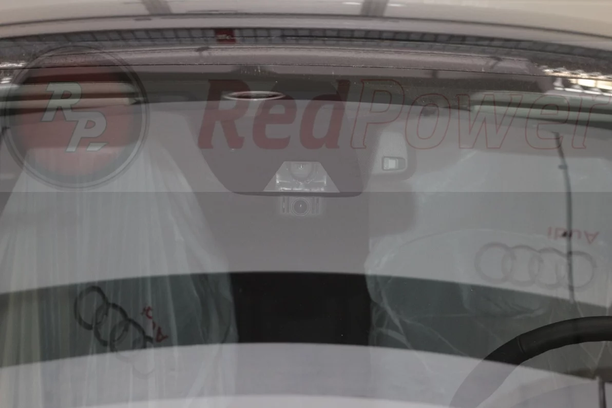 Установленный регистратор RedPower