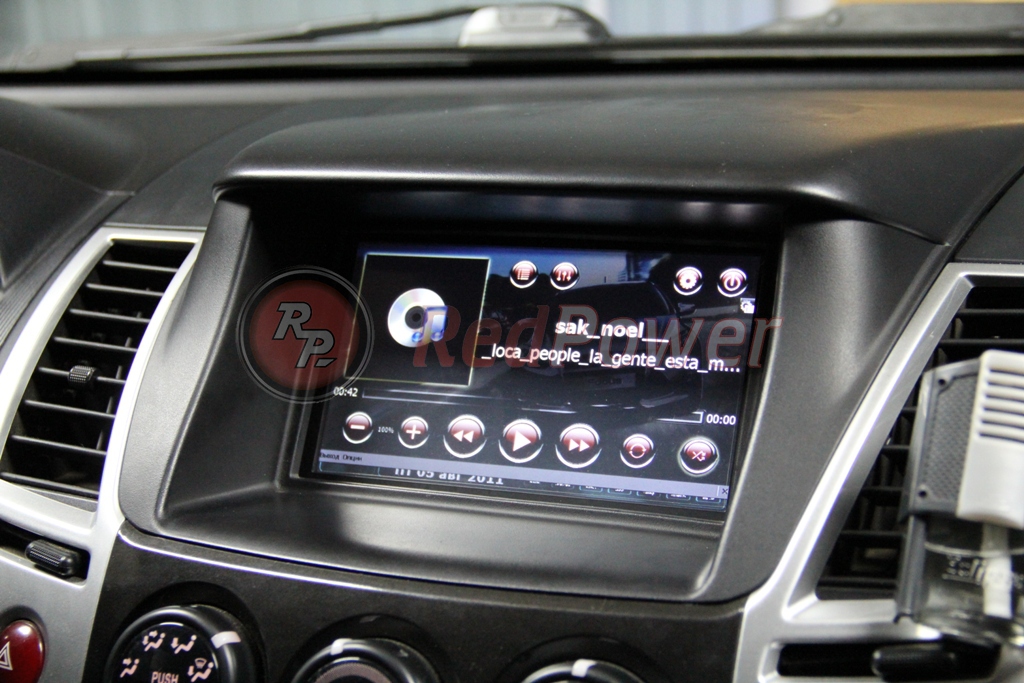 Аудио-плеер автомобильной магнитолы RedPower