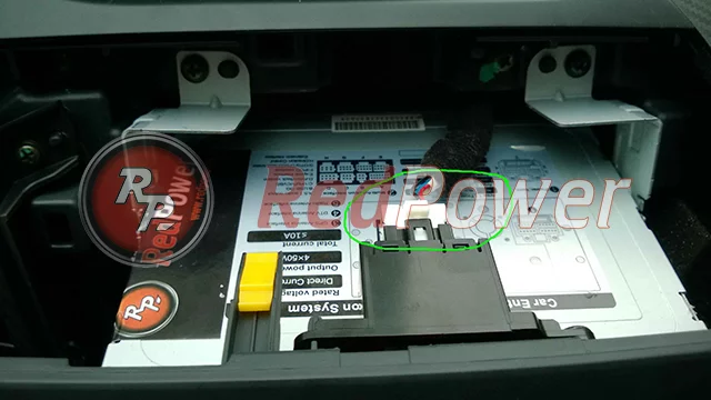 Провод для подключения аварийной кнопки к магнитоле RedPower Провод для подключения аварийной кнопки к магнитоле RedPower