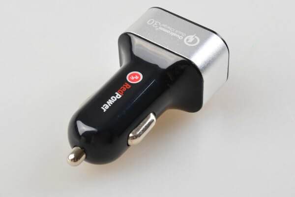 Зарядное устройство от прикуривателя 3.0А (3 USB) RedPower