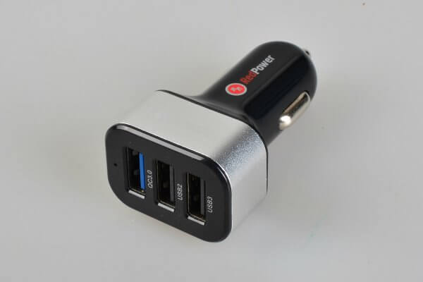 Автомобильное зарядное устройство для телефонов RedPower 3.0А с 3 USB выходами