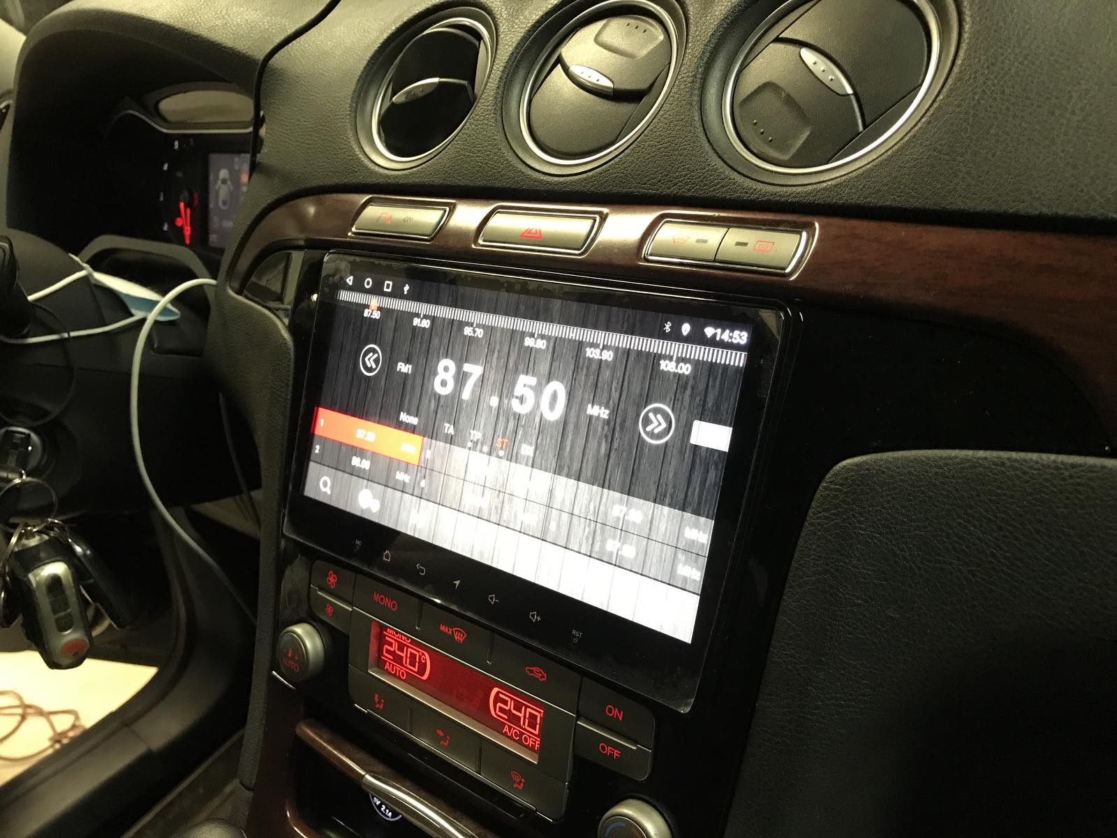 Автомагнитола RedPower 75139G Hi-Fi для Ford S-MAX (03.2006-04.2015) и Galaxy (06.2006-06.2015) с климат-контролем глянец