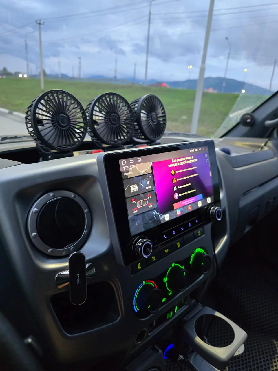 Установленная автомагнитола RedPower 850 PRO 8/256 Гб 10 дюймов с крутилками (без рамки и проводки)