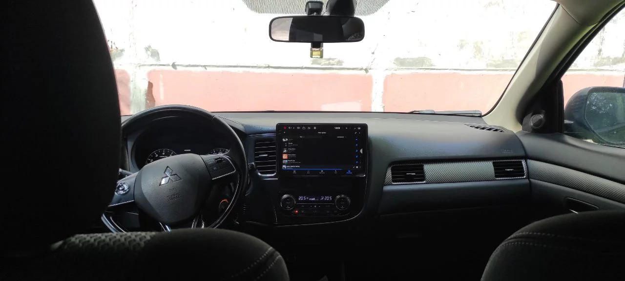Установленная Автомагнитола RedPower 85156PRO для Mitsubishi Outlander 3-поколение (10.2012-2019) Установленная Автомагнитола RedPower 85156PRO для Mitsubishi Outlander 3-поколение (10.2012-2019)