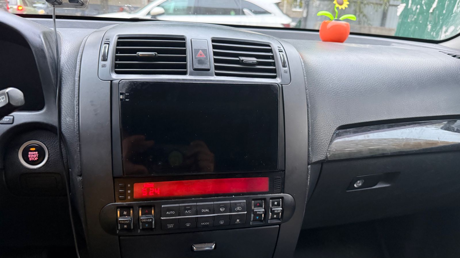 Установленная Автомагнитола RedPower 85222PROmax для KIA Mohave/Borrego 1-поколение (01.2008-03.2017)