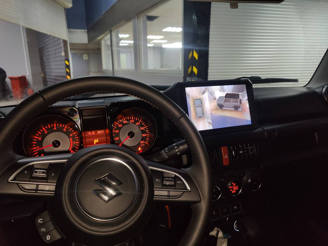 Установленная Автомагнитола RedPower 85253PRO для Suzuki Jimny 4-поколение (06.2018-2022)