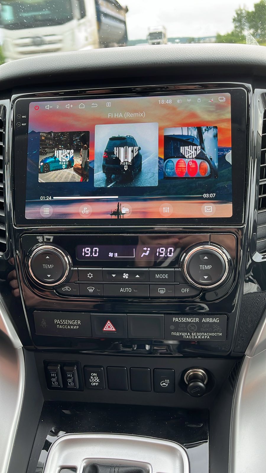 Установленная Автомагнитола RedPower 85423PROmax для Mitsubishi Pajero Sport 3-поколение (07.2016-05.2021) с АКПП Установленная Автомагнитола RedPower 85423PROmax для Mitsubishi Pajero Sport 3-поколение (07.2016-05.2021) с АКПП