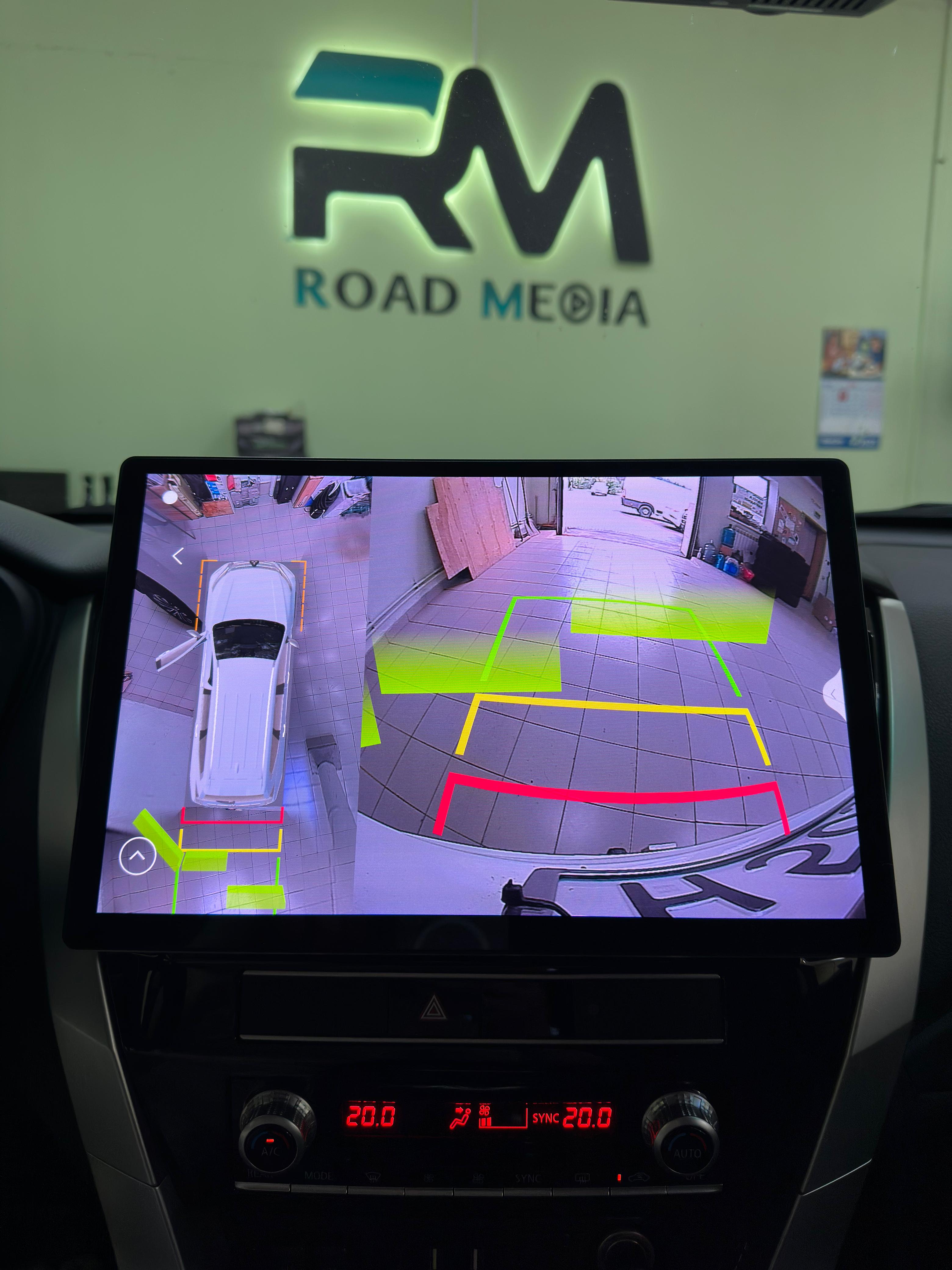 Установленная автомагнитола 13 дюймов в Mitsubishi Pajero Sport 3-поколение, рестайлинг (2021-н.в.) УК 426 Установленная автомагнитола 13 дюймов в Mitsubishi Pajero Sport 3-поколение, рестайлинг (2021-н.в.) УК 426