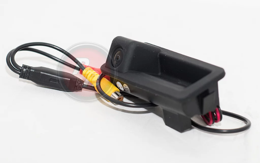 Штатная камера заднего вида RedPower CAM17 Штатная камера заднего вида RedPower CAM17