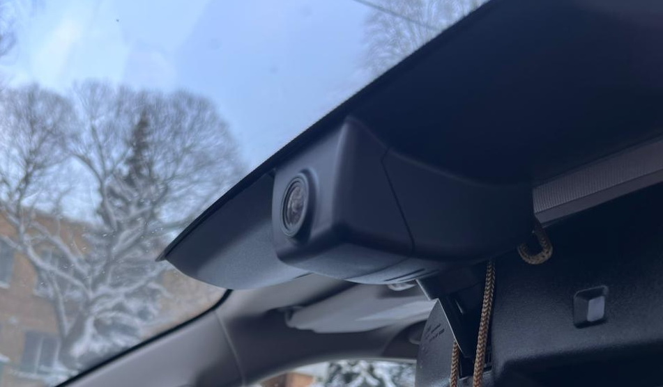 Установленный Штатный двухканальный видеорегистратор RedPower DVR-HV4-G DUAL для Haval Dargo Установленный Штатный двухканальный видеорегистратор RedPower DVR-HV4-G DUAL для Haval Dargo