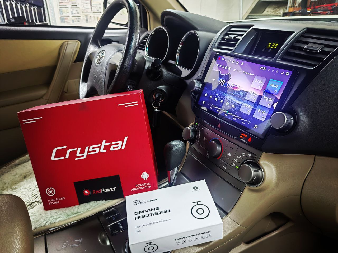 Установленная Автомагнитола RedPower 85035 4/64 Гб для Toyota Highlander 2-поколение XU40 (08.2010-12.2013) Установленная Автомагнитола RedPower 85035 4/64 Гб для Toyota Highlander 2-поколение XU40 (08.2010-12.2013)