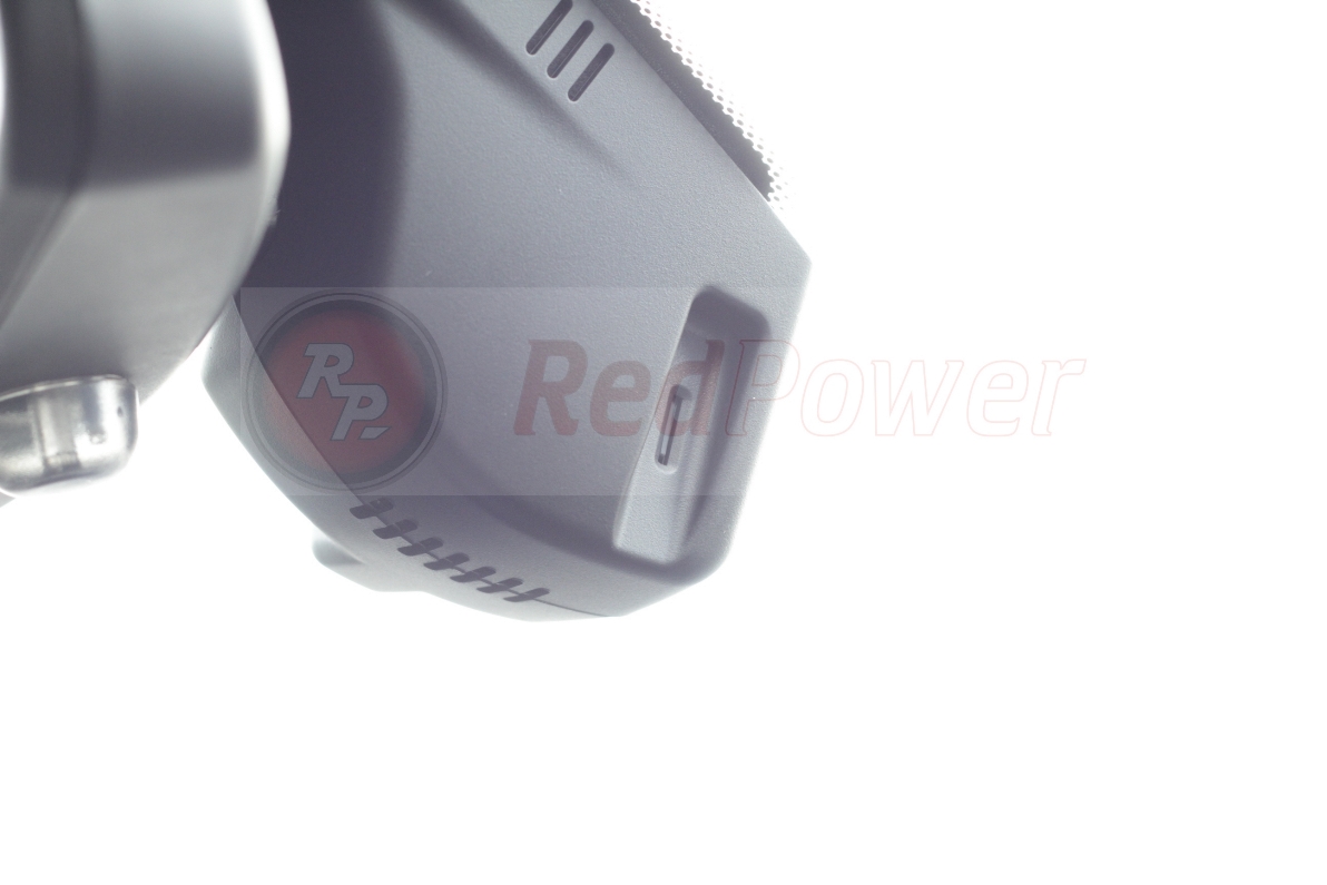 Установленный регистратор Redpower DVR-BMW-G