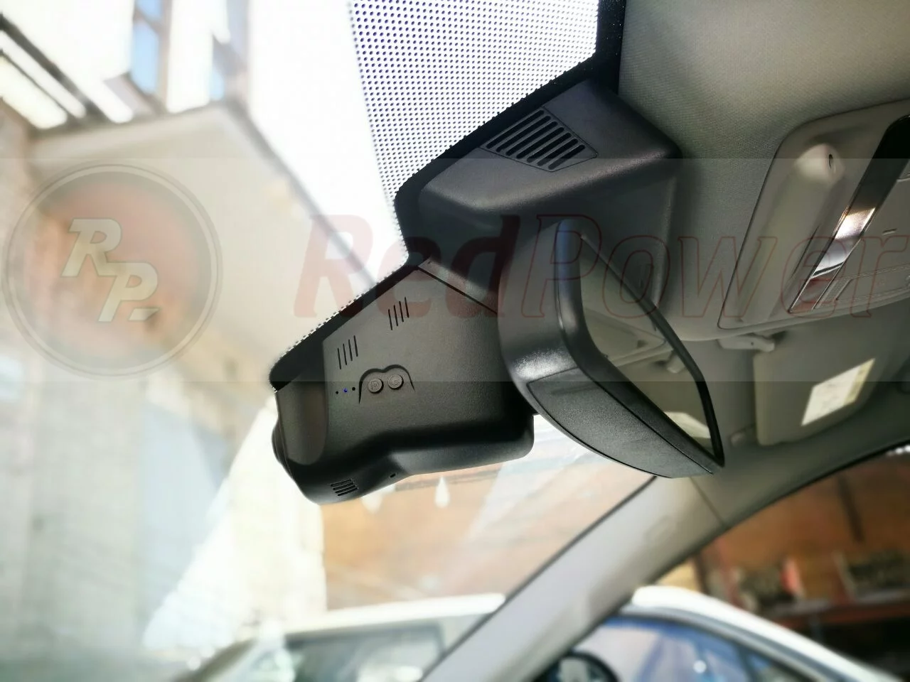 Автомобильный регистратор RedPower DVR-LR3-G Автомобильный регистратор RedPower DVR-LR3-G