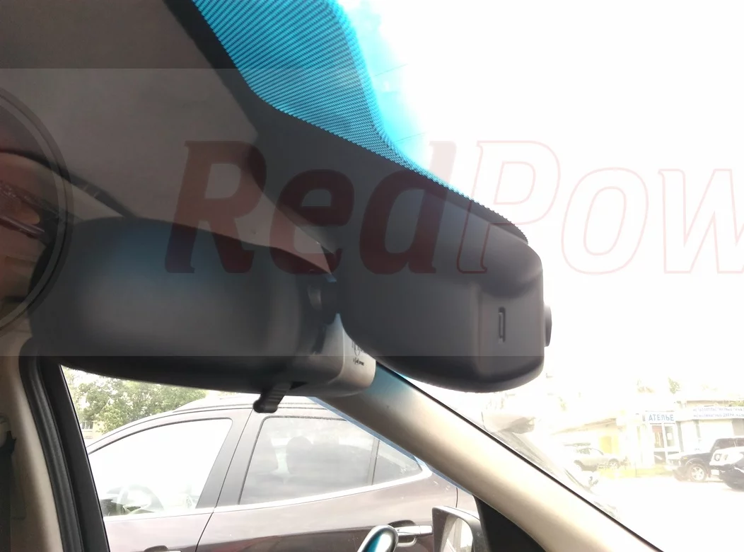 Установленный Двухканальный видеорегистратор RedPower DVR-LR-G DUAL для Land Rover; Jaguar Установленный Двухканальный видеорегистратор RedPower DVR-LR-G DUAL для Land Rover; Jaguar