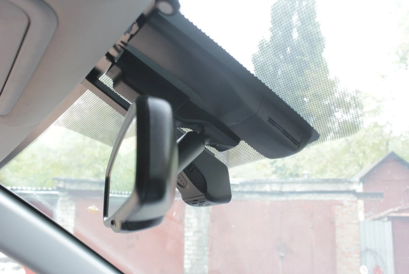 Автомобильный видеорегистратор RedPower DVR-UNI3-G Автомобильный видеорегистратор RedPower DVR-UNI3-G