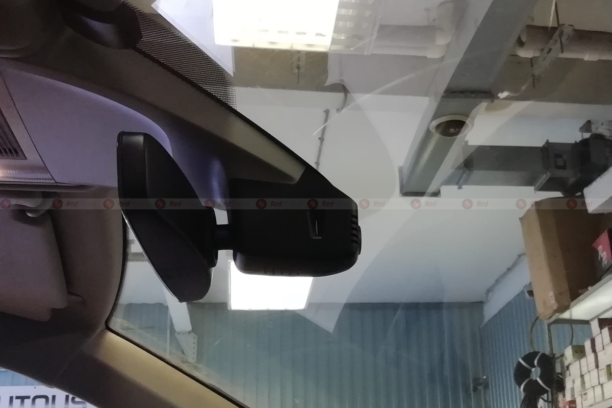 Штатный видеорегистратор RedPower DVR-VAG8-N черный для Volkswagen (2015+) с системой следования по полосам