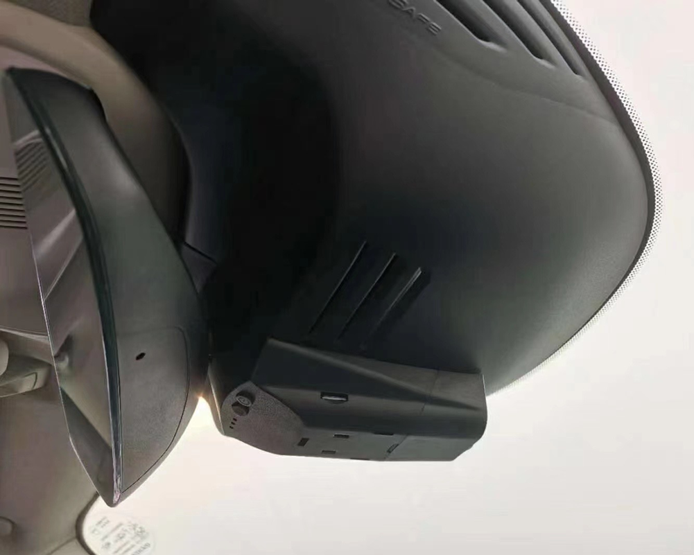 Двухканальный видеорегистратор для Volvo XC40 Redpower DVR-VOL6-N Dual