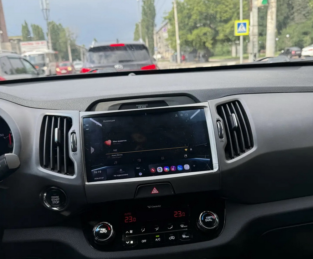 Установленная Автомагнитола RedPower 85074PROmax для KIA Sportage 3-поколение (08.2010-03.2016)